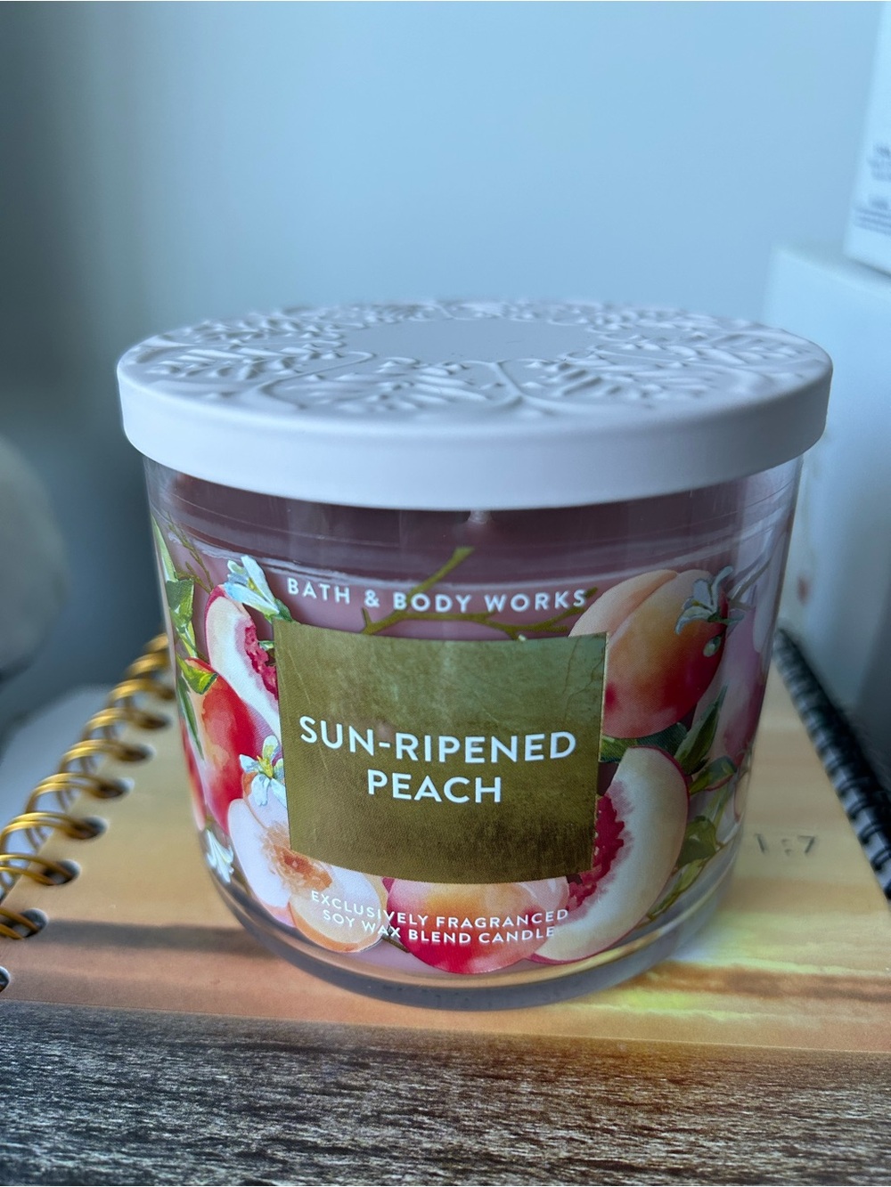 Bath and Body Works Sun-Ripened Peach 3 wick candle
